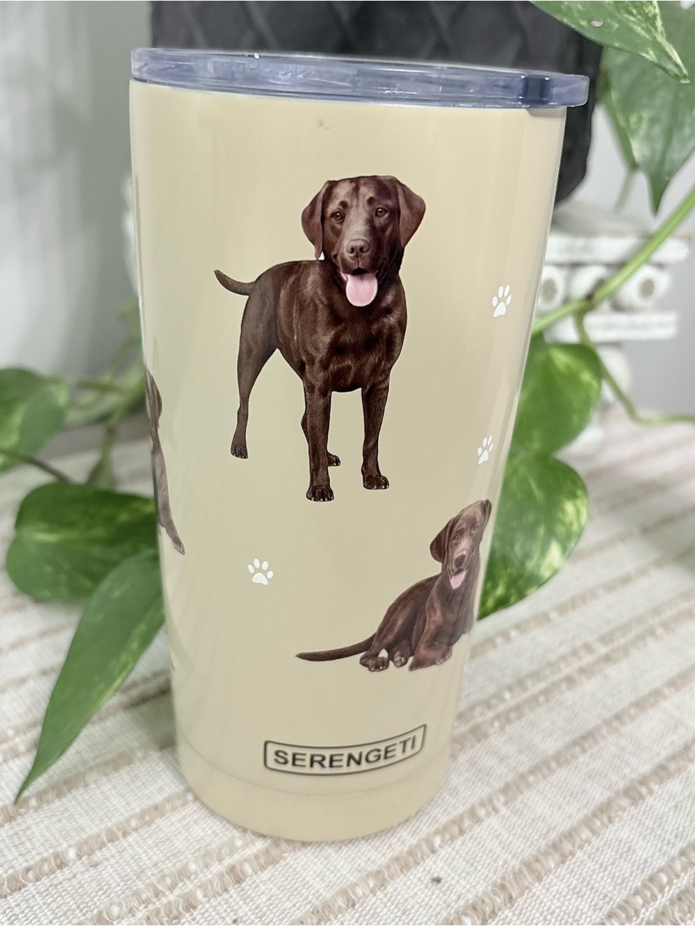 Serengeti Ultimate Chocolate Lab Tumbler Hot Or Cold 20 oz like new